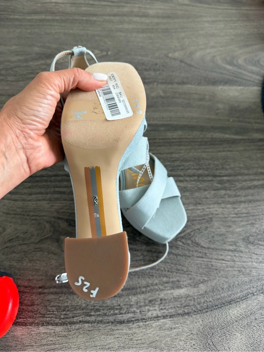 NWT Sam Edelman women’s Light Blue Crisscross Block Heel Sandals size 7,5